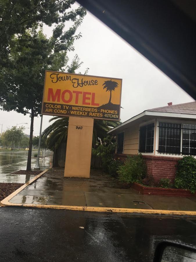 Townhouse Motel - West Sacramento Bagian luar foto